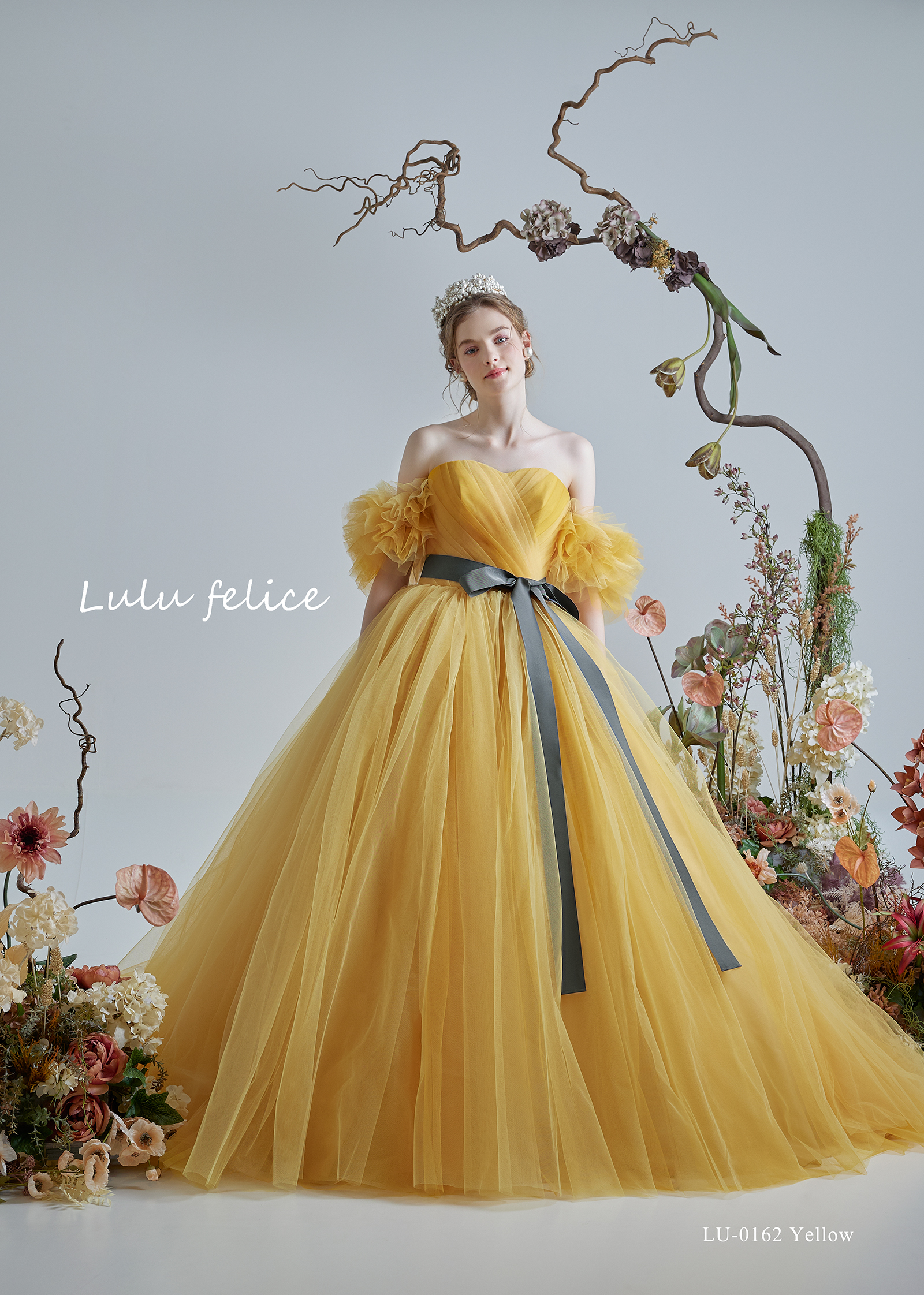 ☆ドイツ発*ZARA*新作*GOLD装飾ベルトスリーブレスドレス☆ 新作カラードレス入荷！【Lulu felice（ルルフェリーチェ